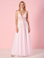 Elegant A-line V-Neck Tulle Floor-Length Prom Dress with Lace Appliqued