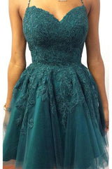 Halter Neck Short Emerald Green Lace Prom Dress Homecoming Dress