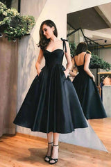 A line Sweetheart Satin Tea Length Homecoming Dress