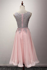 A-Line Appliques Ribbons Scoop Knee-Length Homecoming Dress