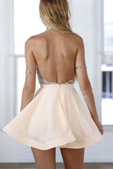 A-Line Halter Short Pink Chiffon Homecoming/Cocktail Dress with Sequins