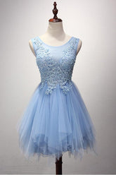 A-Line Scoop Neck Tulle Short Pearl Detailed Homecoming Dress