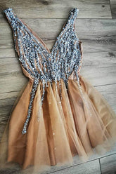 Gorgeous V-Neck Peach Homecoming Dress Party Dress with Pearls