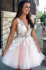 A-line V Neck Tulle Applique Homecoming Dress