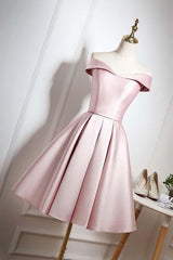 Pearl Pink Off Shoulder Knee Length Party Dress Homecoming Dress with Ruffle