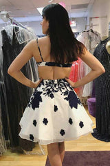 Straps White Organza Homecoming Dress with Lace Appliques