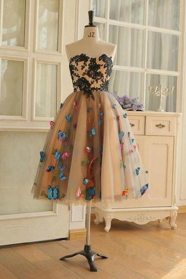 Sweetheart Neckline A-Line Homecoming Dress with Butterfly Appliques Short Prom Dress