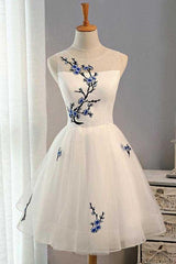 White A-Line Tulle Short Prom Dress Homecoming Dress