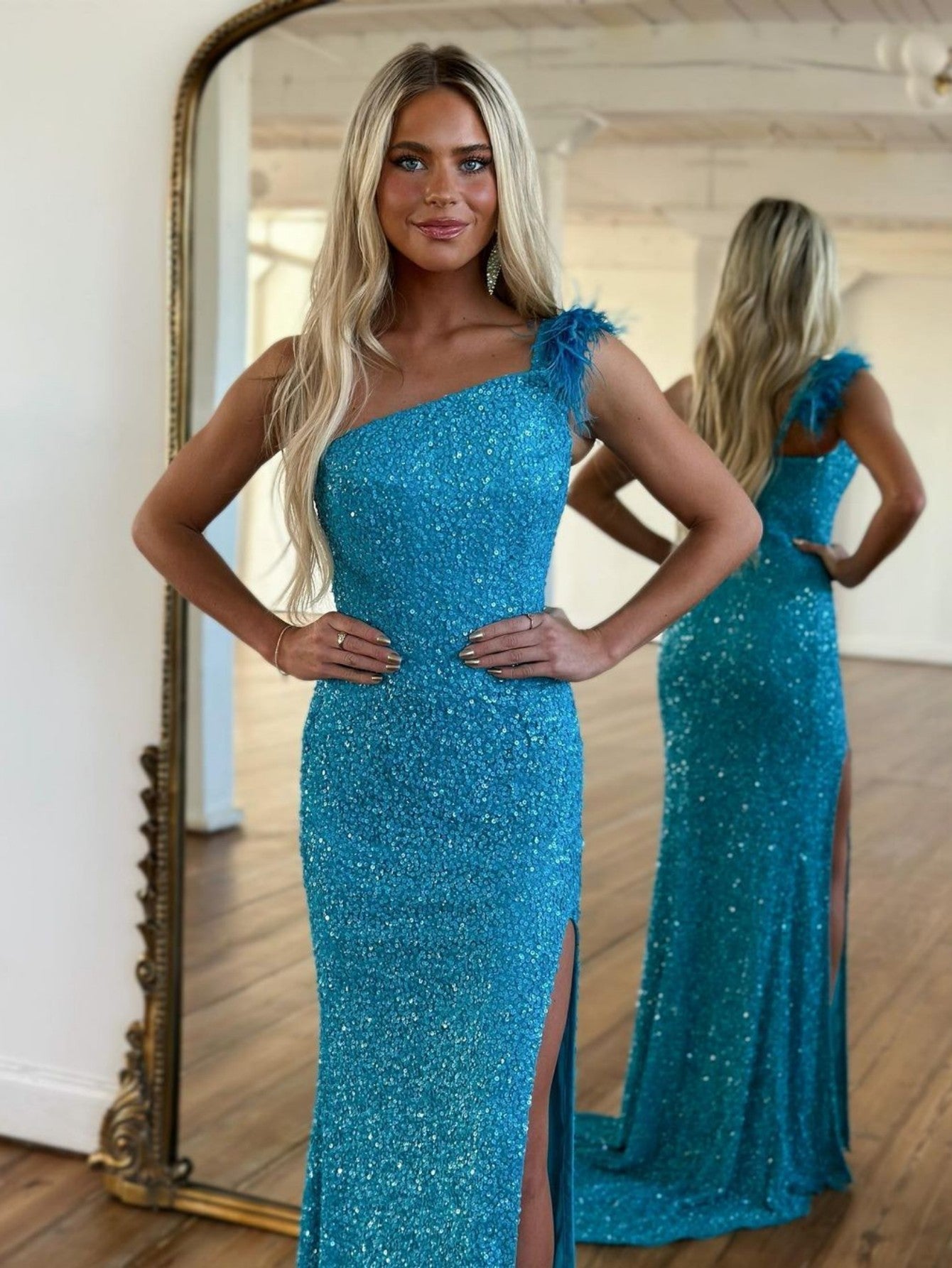 Mermaid Sheath One Shoulder Sequins Prom Dress With Slit