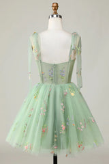 Floral Embroidery A-Line Short Party Dress Homecoming Dresses