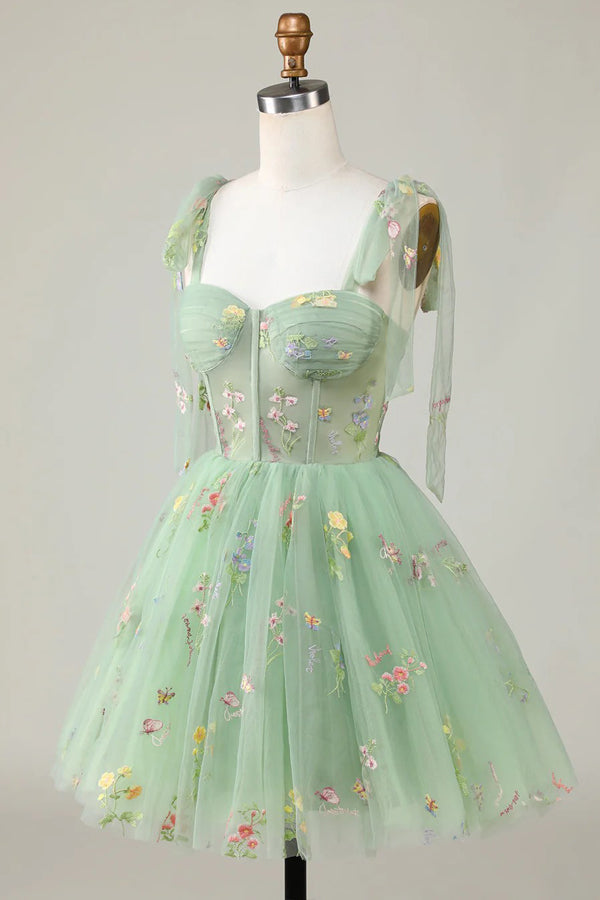 Floral Embroidery A-Line Short Party Dress Homecoming Dresses