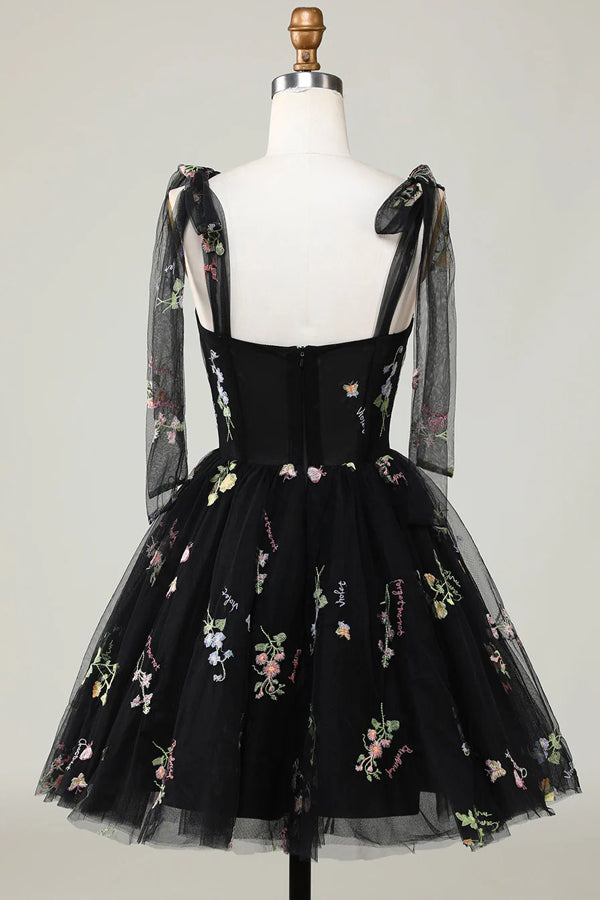 Floral Embroidery A-Line Short Party Dress Homecoming Dresses
