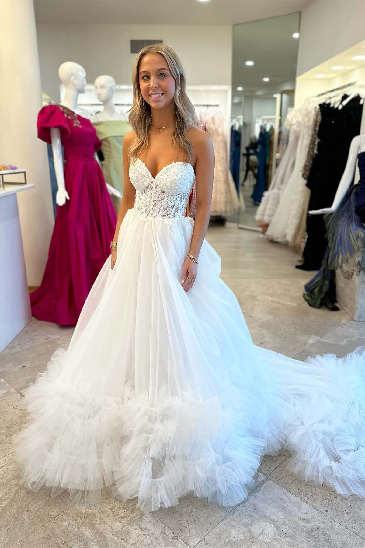Red Tulle Appliqued Sweetheart Ruffle Long Prom Dress