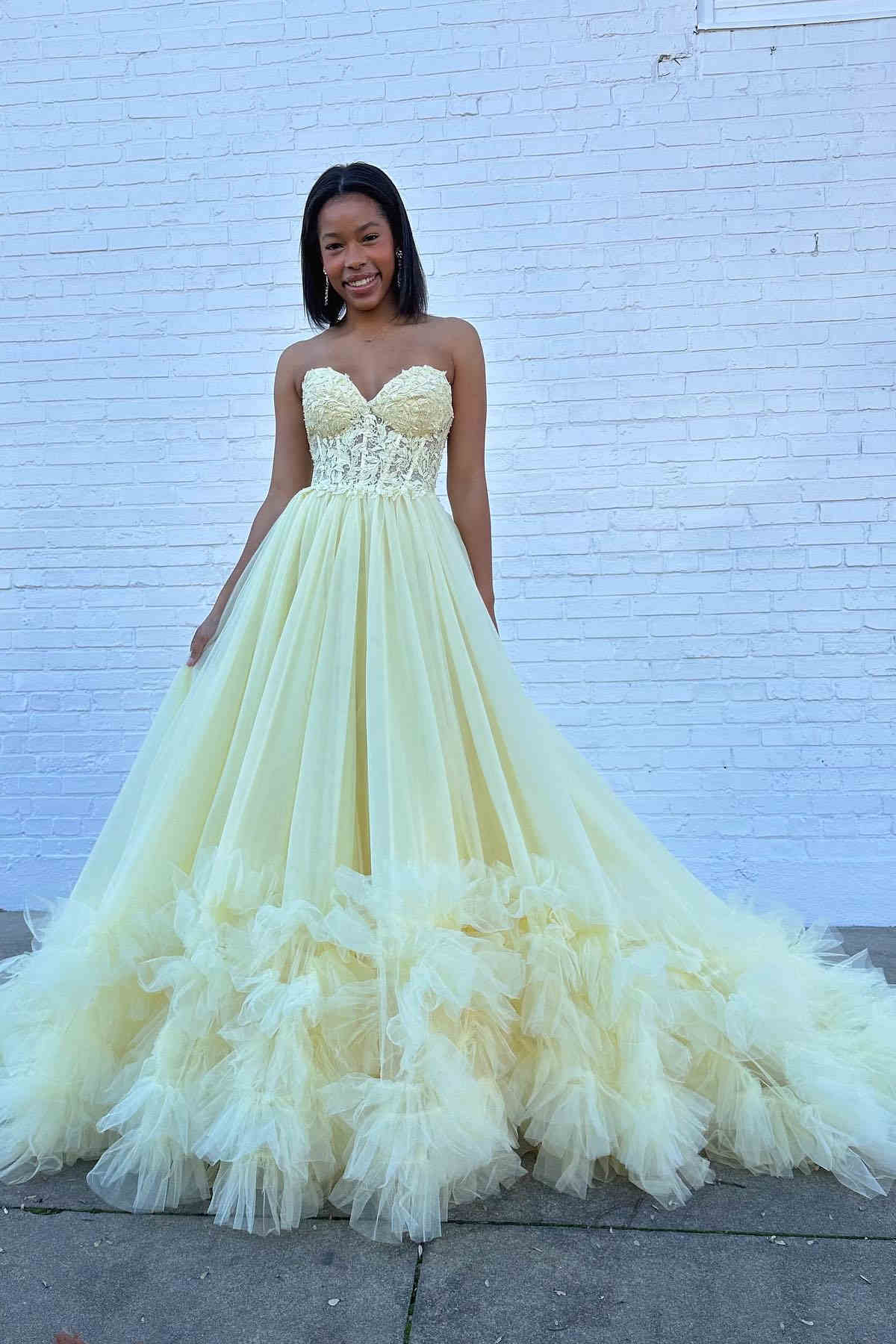 Red Tulle Appliqued Sweetheart Ruffle Long Prom Dress